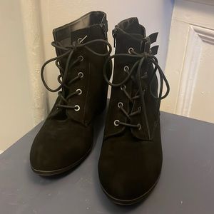 MADDEN GIRL HEELED BOOTIES! Like new! Worn once.